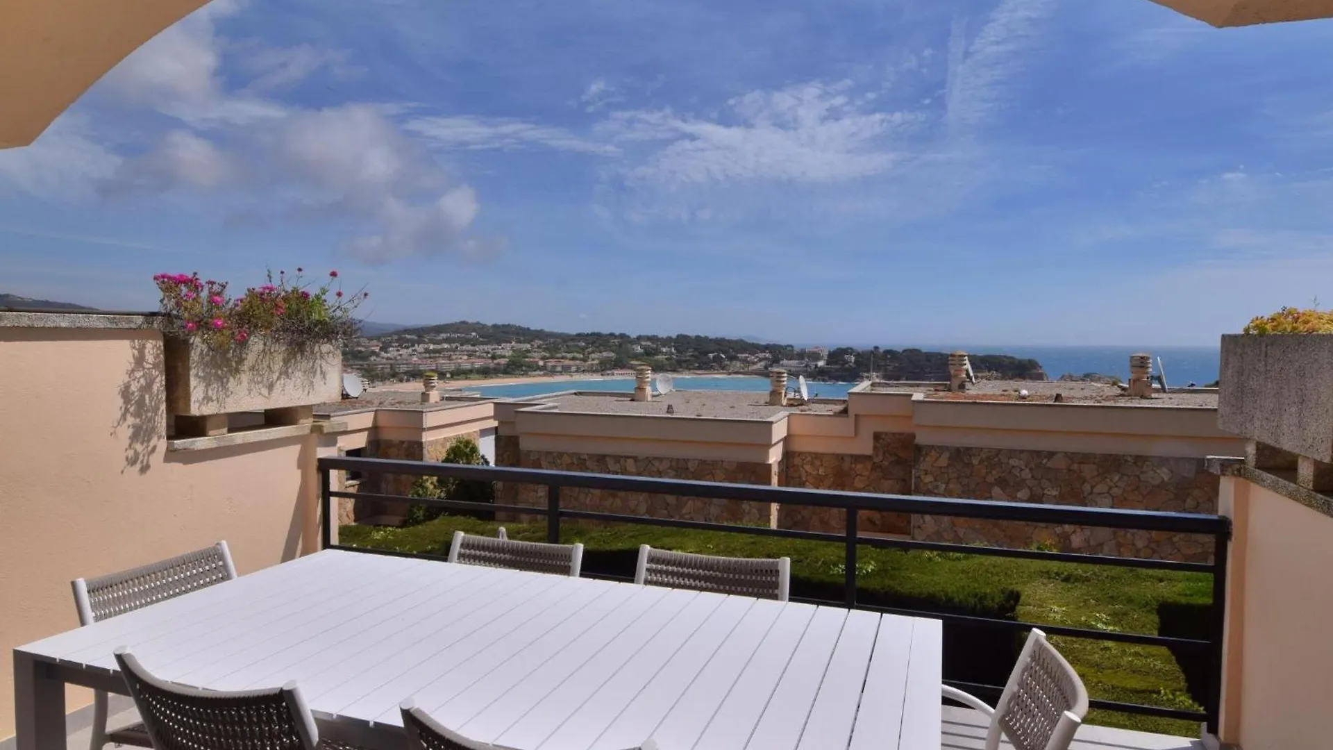 Ametllers Costabravasi Villa Sant Feliu de Guixols